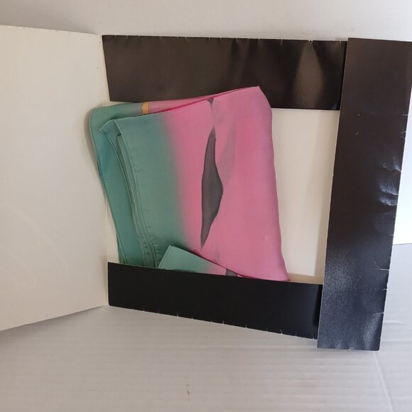 100 % Silk Scarf Made in Canada Hand Painted RARE - Picture 7 of 10